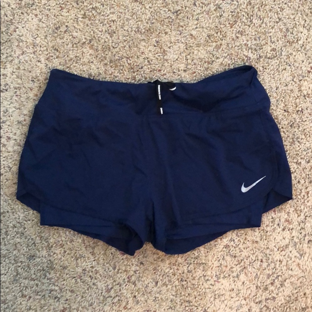 W’s Nike Running Shorts Size L